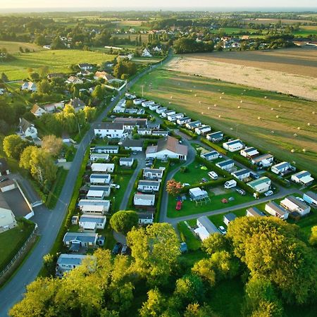 Le Clos Tranquille Gonneville-en-Auge Exterior foto