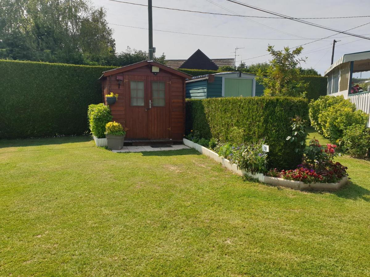 Le Clos Tranquille Gonneville-en-Auge Exterior foto