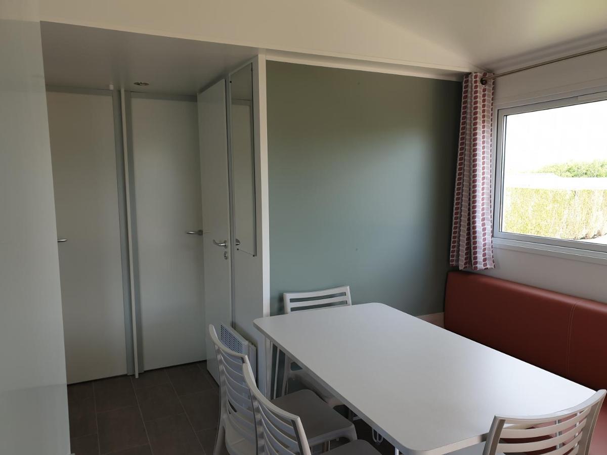 Le Clos Tranquille Gonneville-en-Auge Exterior foto